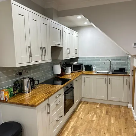 아파트 Modern 3 Bedroom Townhouse Close To Centre & Salthill 골웨이