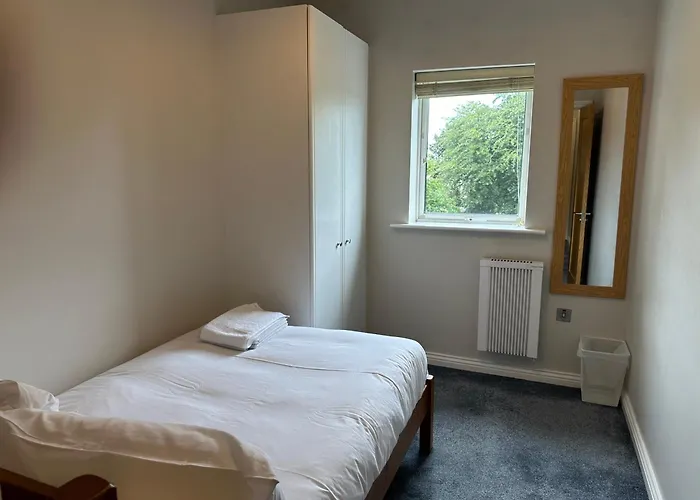 아파트 Modern 3 Bedroom Townhouse Close To Centre & Salthill 골웨이