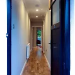 Modern 3 Bedroom Townhouse Close To Centre & Salthill アパート
