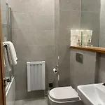 Modern 3 Bedroom Townhouse Close To Centre & Salthill ゴールウェイ